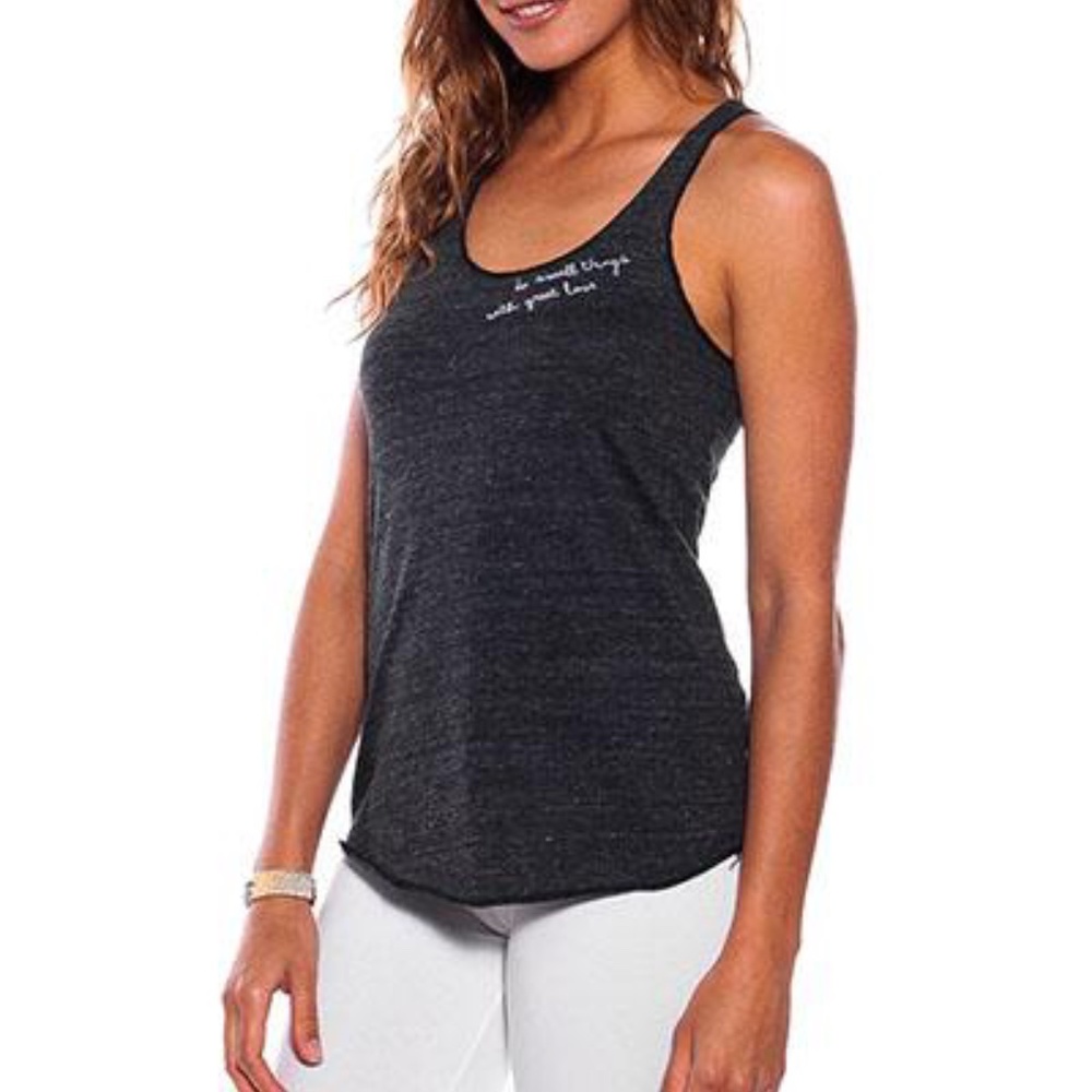 BNWT Be Love 'do small things with great love' tank
